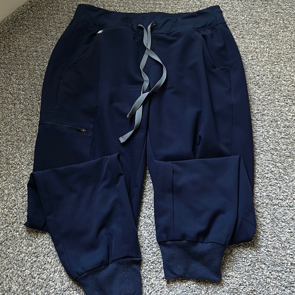 FIGS Zamora Joggers